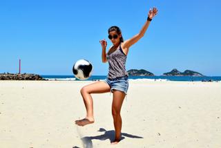 Thati Lopes feet photo thumbnail