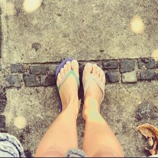 Thati Lopes feet photo thumbnail