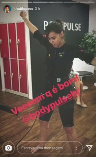 Thati Lopes feet photo thumbnail