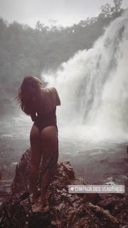 Thati Lopes feet photo thumbnail