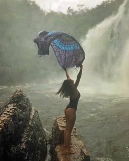 Thati Lopes feet photo thumbnail