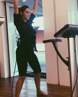 Thati Lopes feet photo thumbnail