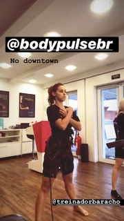 Thati Lopes feet photo thumbnail