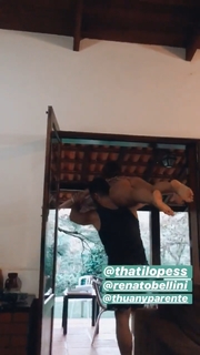 Thati Lopes feet photo thumbnail