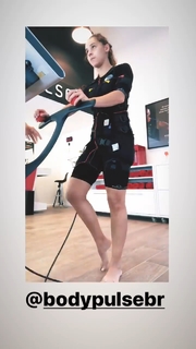 Thati Lopes feet photo thumbnail