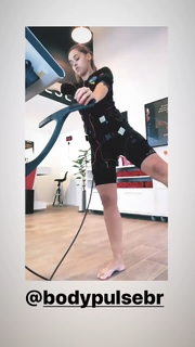 Thati Lopes feet photo thumbnail