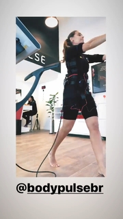 Thati Lopes feet photo thumbnail