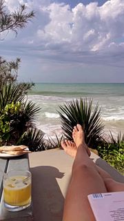 Thati Lopes feet photo thumbnail