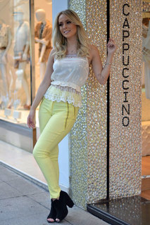 Thayse Estaniecki feet photo 19