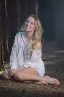 Thayse Estaniecki feet photo 13