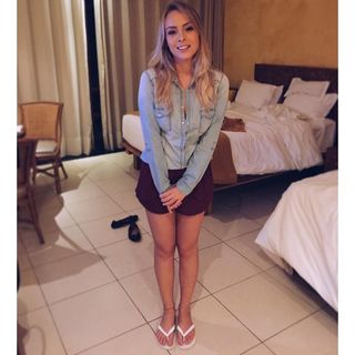 Thayse Estaniecki feet photo 18