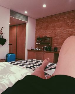 Thayse Estaniecki feet photo 4