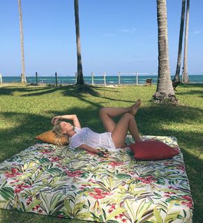 Thayse Estaniecki feet photo 14
