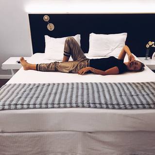 Thayse Estaniecki feet photo 7
