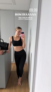 Thayse Estaniecki feet photo 3