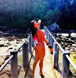 Thaís Bianca feet photo thumbnail