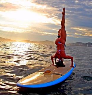 Thaís Bianca feet photo thumbnail