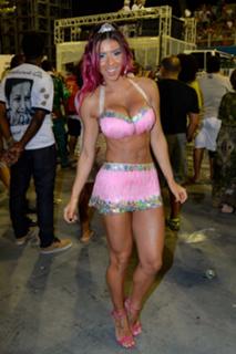 Thaís Bianca feet photo thumbnail