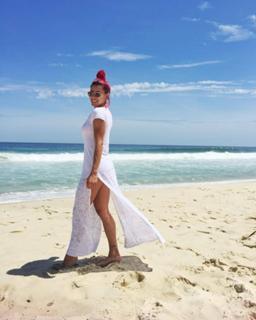 Thaís Bianca feet photo thumbnail