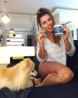 Thaís Bianca feet photo thumbnail