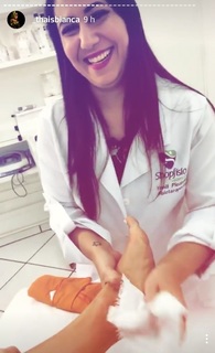 Thaís Bianca feet photo thumbnail