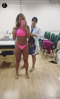 Thaís Bianca feet photo thumbnail