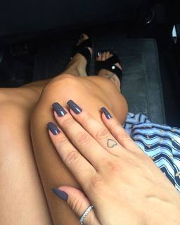 Thaís Bianca feet photo thumbnail