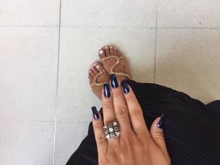 Thaís Bianca feet photo thumbnail