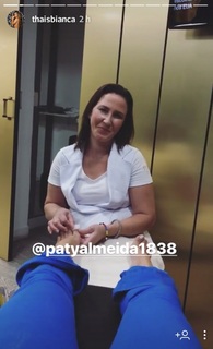 Thaís Bianca feet photo thumbnail