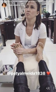 Thaís Bianca feet photo thumbnail