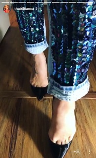 Thaís Bianca feet photo thumbnail