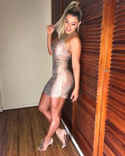 Thaís Bianca feet photo thumbnail