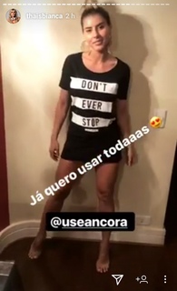 Thaís Bianca feet photo thumbnail