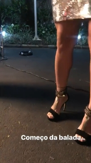 Thaís Bianca feet photo thumbnail