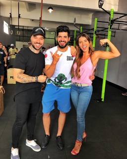 Thaís Bianca feet photo thumbnail