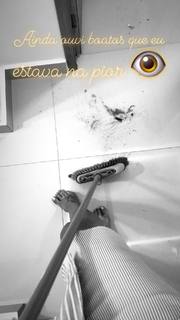 Thaís Bianca feet photo thumbnail