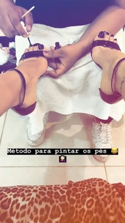 Thaís Bianca feet photo thumbnail