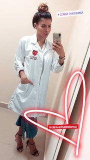 Thaís Bianca feet photo thumbnail