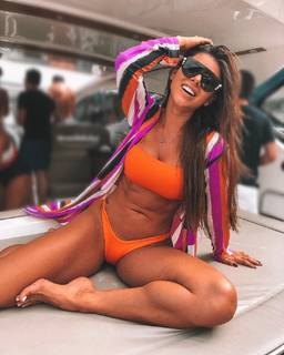 Thaís Bianca feet photo thumbnail