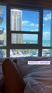 Thaís Bianca feet photo thumbnail