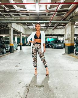 Thaís Bianca feet photo thumbnail