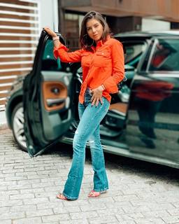 Thaís Bianca feet photo thumbnail