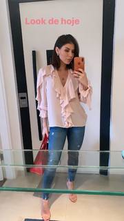 Thaís Bianca feet photo thumbnail