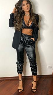 Thaís Bianca feet photo thumbnail