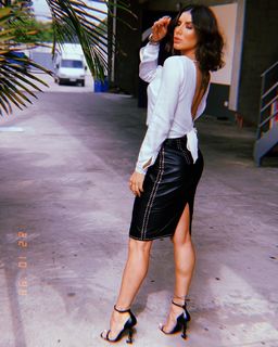 Thaís Bianca feet photo thumbnail