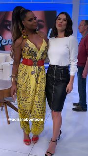 Thaís Bianca feet photo thumbnail