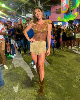 Thaís Bianca feet photo thumbnail