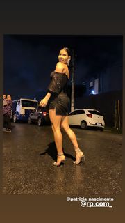 Thaís Bianca feet photo thumbnail