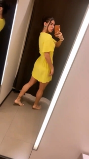 Thaís Bianca feet photo thumbnail