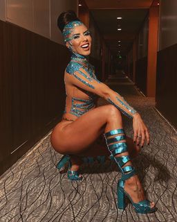 Thaís Bianca feet photo thumbnail